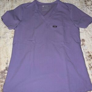 Figs scrub top (small)